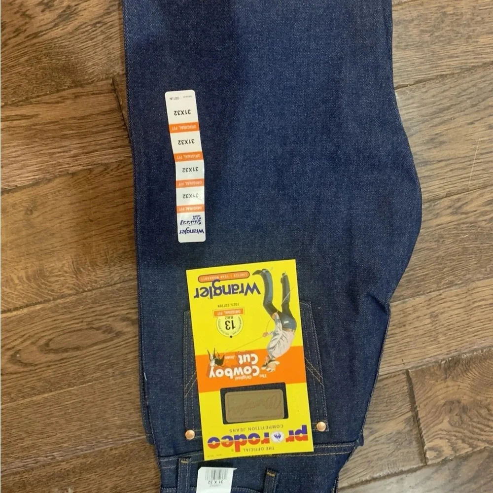 Men’s- Wrangler 13MWZ Original Cowboy Cut   Pro Rodeo New With Tags - size 31x32 - Picture 3 of 5